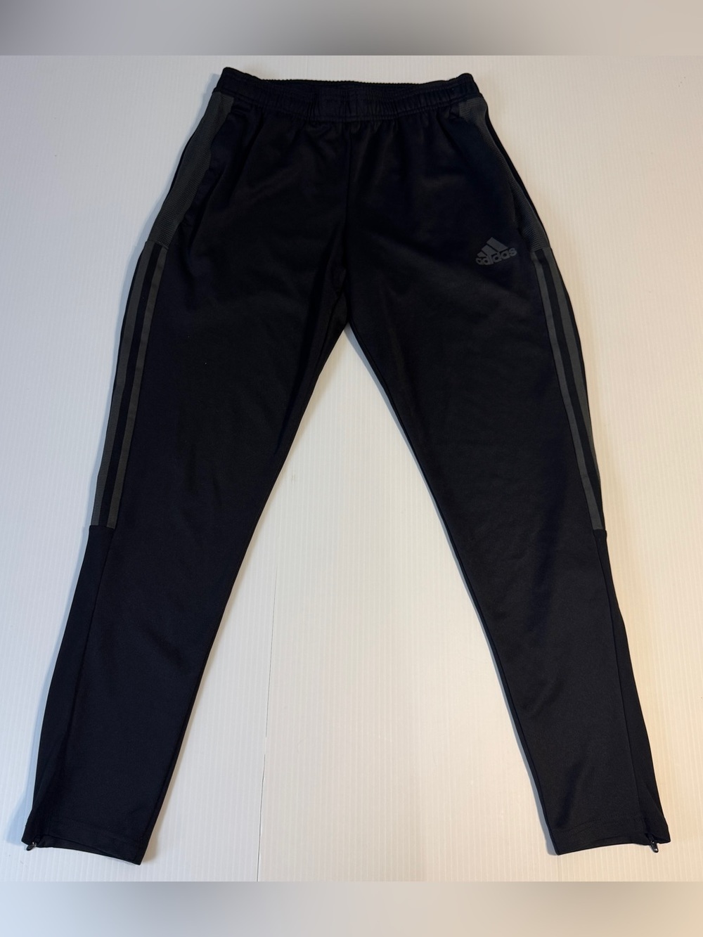 Adidas AeroReady Primegreen Black Track Pants Joggers Men’s Medium Zip Ankle